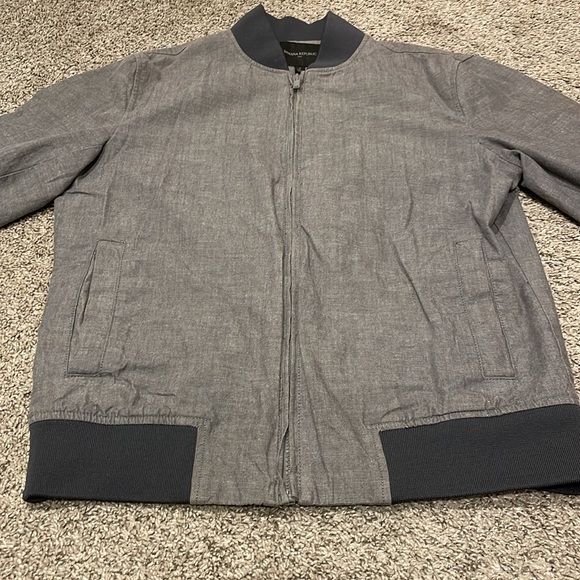 Banana Republic Men’s Lightweight Bomber Jacket - Picture 3 of 6
